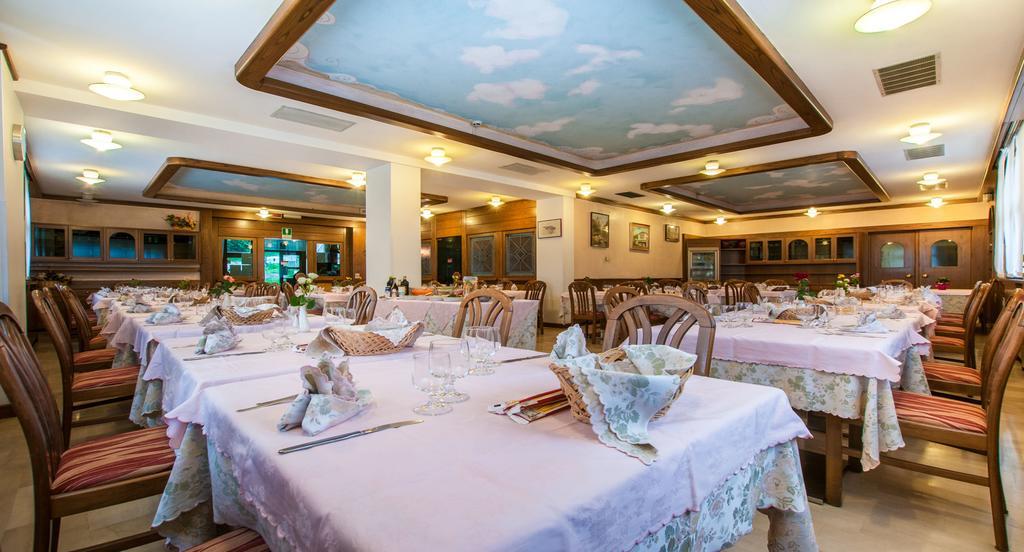 Albergo Sayonara Комано Терме Екстериор снимка