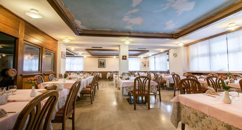 Albergo Sayonara Комано Терме Екстериор снимка