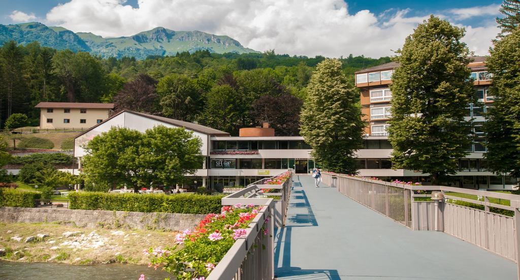 Albergo Sayonara Комано Терме Екстериор снимка