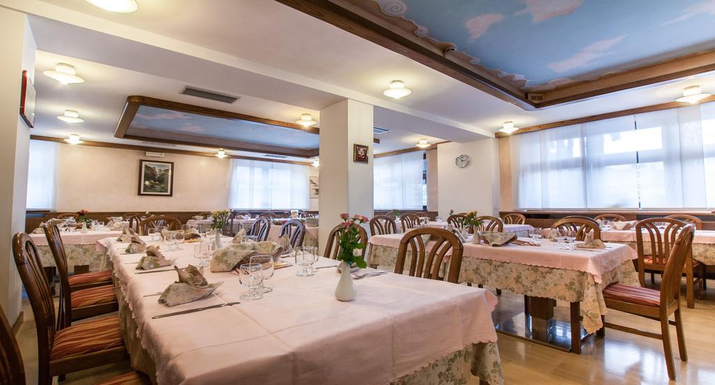 Albergo Sayonara Комано Терме Екстериор снимка